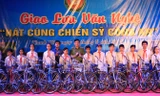 Đêm giao lưu “hát cùng chiến sỹ công an”.