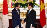 Thủ tướng Nguyễn Tấn Dũng và Thủ tướng Nhật Bản Shinzo Abe hội đàm ngày 4/7. Ảnh: Đức Tám.