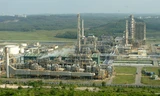 Tập đoàn Gazprom Neft (GPN, Nga) không mua cổ phần Nhà máy lọc dầu Dung Quất (Quảng Ngãi) như dự kiến. Ảnh: L.N.