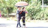Cô dâu chú rể Ê Đê trong ngày cưới.