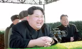 Nhà lãnh đạo Triều Tiên Kim Jong-un trong một lần giám sát thử vũ khí. Ảnh: KCNA.