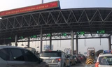 Nhiều trạm thu phí BOT không đảm bảo khoảng cách 70km vẫn được chấp nhận. Ảnh: Minh Tuấn.
