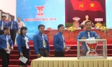 Các đại biểu bỏ phiếu bầu Ban chấp hành tại Đại hội Đại biểu Đoàn TNCS Hồ Chí Minh thành phố Cần Thơ, ngày 28/9. Ảnh: Hòa Hội.