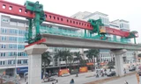 Tổng thầu sẽ dùng cẩu dọc để lắp dầm vượt đường trên cao - vành đai 3 (Thanh Xuân). Ảnh: Trọng Đảng.