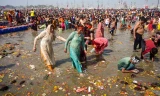 Điều kinh hoàng đang diễn ra ở lễ hội tắm lớn nhất hành tinh 
