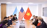 Chủ tịch nước Nguyễn Xuân Phúc tiếp đại diện bạn bè Mỹ nhân kỷ niệm 60 năm thảm họa da cam ở Việt Nam. (Ảnh: Thống Nhất/TTXVN)