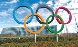 Chính phủ Nhật Bản quyết tâm tổ chức Olympic Tokyo đúng lịch trình, bất chấp đại dịch Covid-19 đang lan nhanh 
