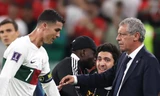 Bạn gái và chị ruột Ronaldo 'dằn mặt' HLV Santos: Ông trời có mắt! 