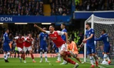 Đánh bại Chelsea ở derby London, Arsenal giành lại ngôi đầu từ tay Man City