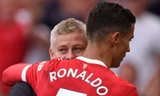 HLV M.U Solskjaer khẳng định không có đặc quyền cho Ronaldo