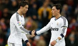 Mesut Oezil bất ngờ 'chửi mắng' truyền thông vì Ronaldo 