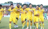 SLNA đè bẹp Hải Phòng trên sân Vinh, 'chễm chệ' ngôi đầu V-League 
