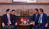Hình ảnh Thủ tướng Phạm Minh Chính gặp Thủ tướng Campuchia Hun Sen