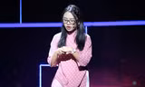 Phương Mỹ Chi: ‘Em mới biết mình là nguồn thu nhập chính của gia đình’