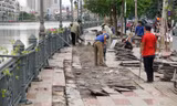 Vỉa hè phố đi bộ nghìn tỷ ở Hải Phòng chưa bàn giao liên tục nứt vỡ