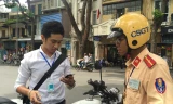 Nghiến răng phanh xe ken két để chơi Pokemon Go