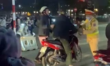 Hình ảnh vụ việc tài xế trốn đo nồng độ cồn tại Hải Phòng. 