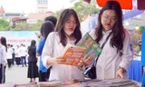 Giới trẻ Hải Phòng thích thú tham gia ngày hội sách 