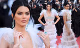 Em gái Kim Kardashian ‘hâm nóng’ thảm đỏ Cannes với váy trong suốt
