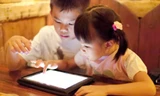Cách giám sát trẻ chơi máy tính bảng