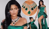 Kylie Jenner diện váy 'hàng thửa' xẻ cao tôn ngực nảy nở