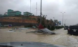 Thành phố Nha Trang tan hoang giữa tâm bão Damrey