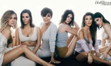 Những mỹ nhân quyền lực nhà Kim Kardashian nóng bỏng với nội y
