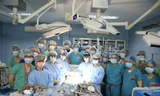 Êkip của ca mổ.