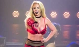 Britney Spears mặc nóng bỏng, nhảy cực sung