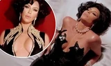 Kim Kardashian ngực đầy hở bạo hóa thân thành Elizabeth Taylor