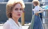 Angelina Jolie hóa quý bà cổ điển xinh đẹp thời xưa