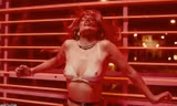 Jennifer Lopez gây sốt với MV gợi tình