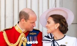 Chuyên gia ngôn ngữ cơ thể nói về khoảnh khắc William và Kate nhìn nhau say đắm