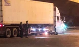 Va chạm với xe đầu kéo, 2 người đi xe máy tử vong