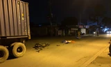 Va chạm xe đầu kéo, hai người đi xe máy tử vong trong đêm