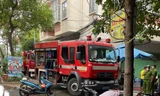 Nhà trong hẻm sâu ở TPHCM bất ngờ bốc cháy, 4 người may mắn thoát chết