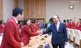 Thủ tướng chúc mừng các HLV, VĐV Đoàn TTVN (ảnh N.H)