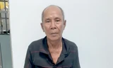 Tạm giam người đàn ông đánh đập cụ bà 85 tuổi ở TPHCM 