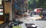 Hiện trường vụ sập tường nhà cạnh hồ Gươm