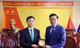 Bí thư Trung ương Đoàn chào xã giao Tổng lãnh sự Việt Nam tại Nam Ninh, Trung Quốc