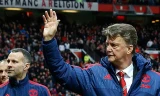 Van Gaal trút bỏ ít nhiều áp lực nhờ chiến thắng của Man Utd hôm qua. Ảnh: Reuters.