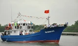 Một tàu cá vỏ sắt vừa được bàn giao cho ngư dân 