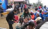 Hội từ thiện chăm sóc và tặng quà cho học sinh ở Phong Thổ (Lai Châu)