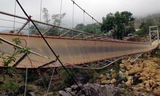 Cầu treo Chu Va 6 bị sập, gây hậu quả cực kỳ nghiêm trọng.