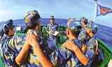 “Đoàn kết giữ vững chủ quyền”. Ảnh: Nguyễn Á