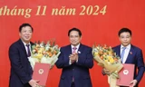 Thủ tướng trao quyết định bổ nhiệm cho hai tân bộ trưởng