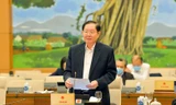 Bộ trưởng Bộ Nội vụ Lê Vĩnh Tân tại phiên họp Uỷ ban Thường vụ
