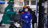 Thủ tướng: Khẩn trương nghiên cứu phương án điều chỉnh thuế môi trường với xăng dầu
