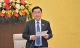 Chủ tịch Quốc hội Vương Đình Huệ phát biểu tại phiên họp Uỷ ban Thường vụ