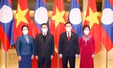Chủ tịch Quốc hội Vương Đình Huệ và Phu nhân chủ trì lễ đón chính thức Chủ tịch Quốc hội Lào cùng Phu nhân và Đoàn